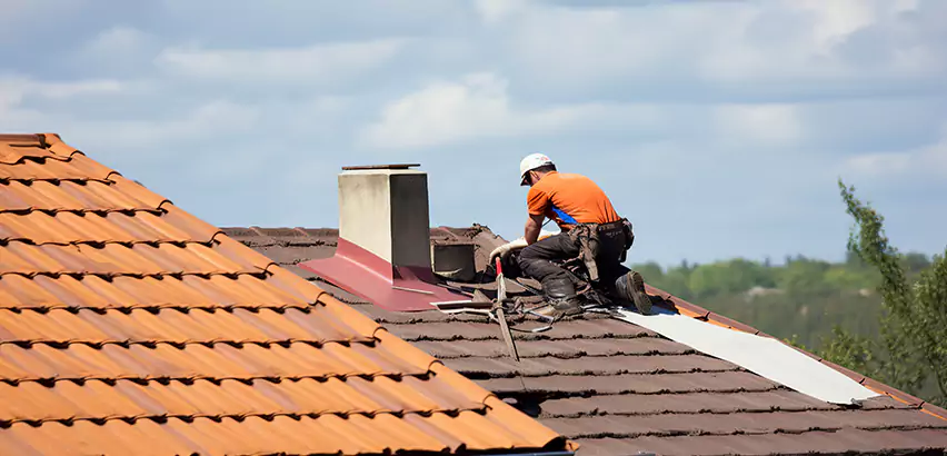 Cedar Roof Maintenance in Glenview
